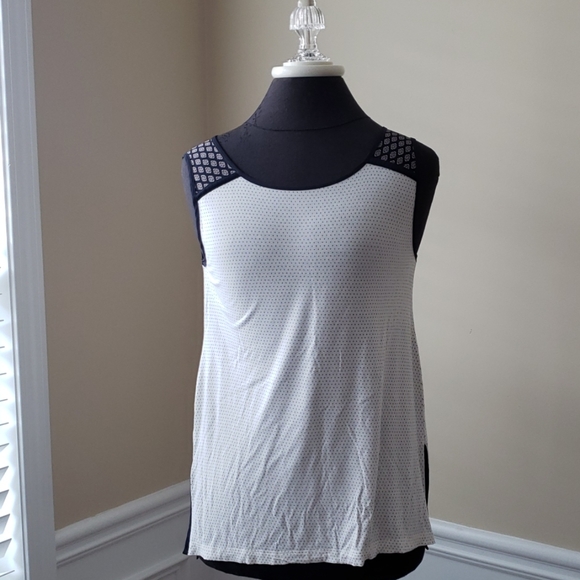 LOFT Ann Taylor Soft Classy Top, EUC XS - Picture 3 of 7